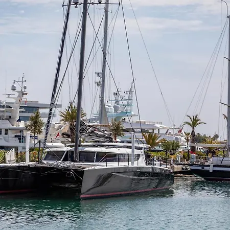 Travel Habitat La Marina Real شقة