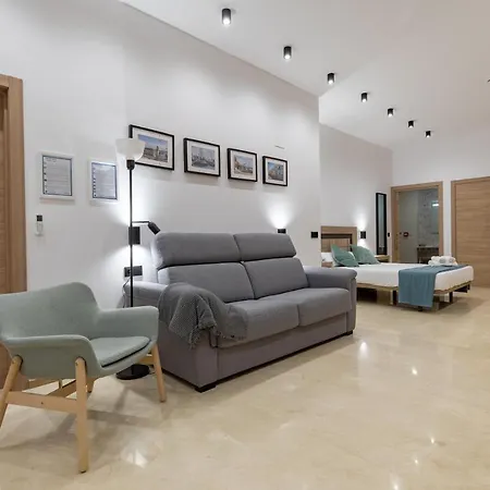 Travel Habitat La Marina Real * فالنسيا