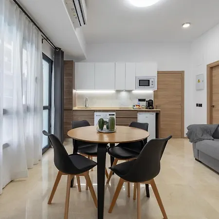 Travel Habitat La Marina Real شقة *