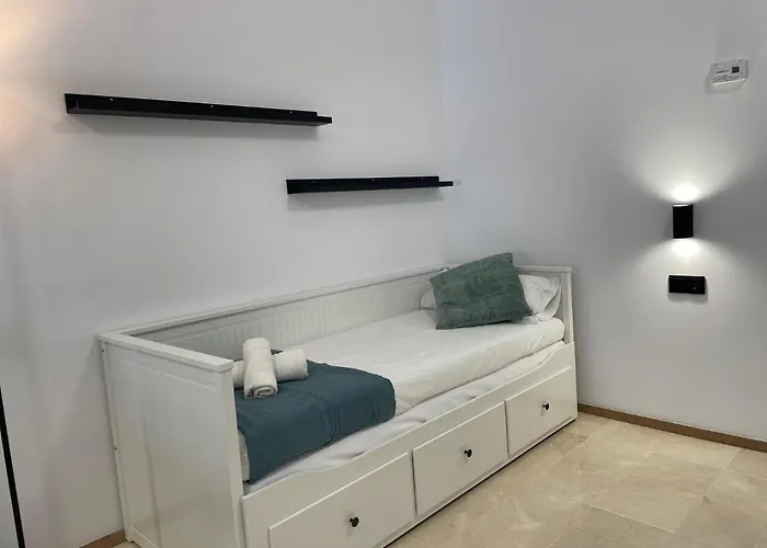 Travel Habitat La Marina Real Valencia