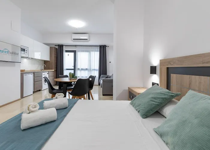 Apartamento Travel Habitat La Marina Real *