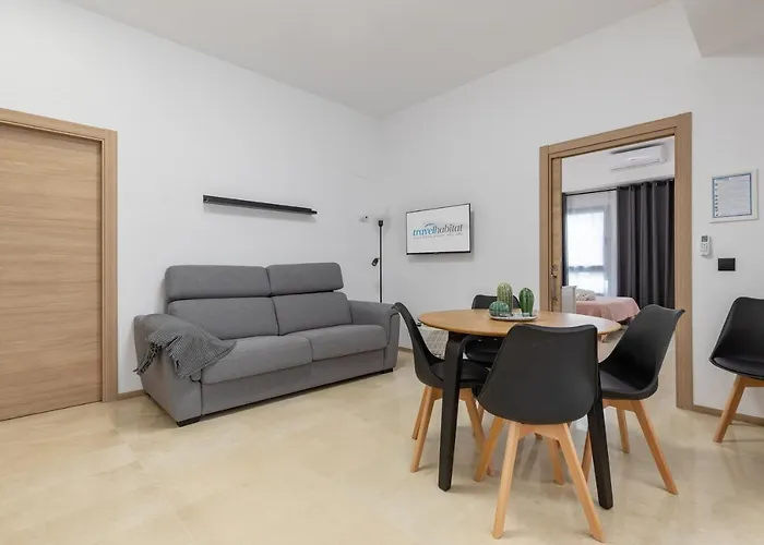 Travel Habitat La Marina Real * Valencia