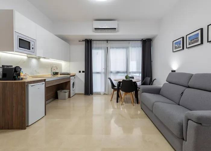 Apartamento Travel Habitat La Marina Real *