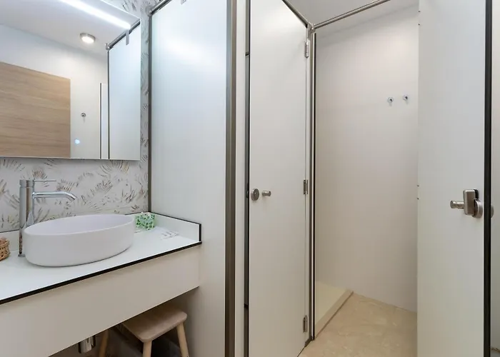 Travel Habitat La Marina Real Valencia