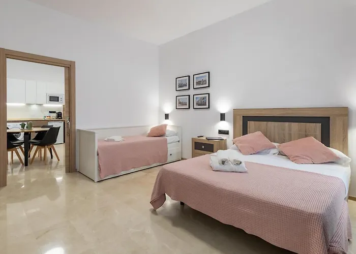 Apartamento Travel Habitat La Marina Real *